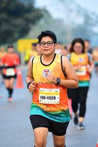 BIB: 102, 11328
                            <button type="button" onclick="openModal(8515919)" class="btn btn-primary btn-sm float-right btn-popup" data-toggle="modal" data-target=".modal-high-quality">
                        <i class="fas fa-shopping-cart"></i> Add to Cart
                    </button>
                                            <button type="button" onclick="isThisMe(8515919, true)" class="btn btn-success btn-sm float-right btn-popup btn-isme hidden" data-toggle="tooltip" data-placement="bottom" title="นี่คือรูปของคุณใช่ไหม คลิกที่นี่เพื่อเอาเข้าอัลบั้ม">
                        <i class="fas fa-plus"></i> Add to album
                    </button>
                    <button type="button" onclick="isThisMe(8515919, false)" class="btn btn-warning btn-sm float-right btn-popup btn-isnotme hidden">
                        <i class="fas fa-ban"></i> Remove from album
                    </button>
