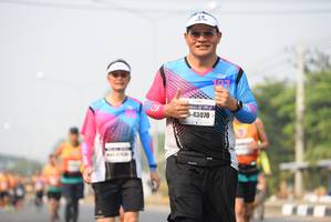 BIB: 43070
                            <button type="button" onclick="openModal(9417623)" class="btn btn-primary btn-sm float-right btn-popup" data-toggle="modal" data-target=".modal-high-quality">
                        <i class="fas fa-shopping-cart"></i> Add to Cart
                    </button>
                                            <button type="button" onclick="isThisMe(9417623, true)" class="btn btn-success btn-sm float-right btn-popup btn-isme hidden" data-toggle="tooltip" data-placement="bottom" title="นี่คือรูปของคุณใช่ไหม คลิกที่นี่เพื่อเอาเข้าอัลบั้ม">
                        <i class="fas fa-plus"></i> Add to album
                    </button>
                    <button type="button" onclick="isThisMe(9417623, false)" class="btn btn-warning btn-sm float-right btn-popup btn-isnotme hidden">
                        <i class="fas fa-ban"></i> Remove from album
                    </button>