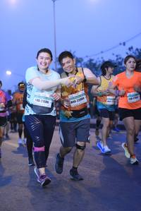 BIB: 21686, 22084, 14000
                            <button type="button" onclick="openModal(9240207)" class="btn btn-primary btn-sm float-right btn-popup" data-toggle="modal" data-target=".modal-high-quality">
                        <i class="fas fa-shopping-cart"></i> Add to Cart
                    </button>
                                            <button type="button" onclick="isThisMe(9240207, true)" class="btn btn-success btn-sm float-right btn-popup btn-isme hidden" data-toggle="tooltip" data-placement="bottom" title="นี่คือรูปของคุณใช่ไหม คลิกที่นี่เพื่อเอาเข้าอัลบั้ม">
                        <i class="fas fa-plus"></i> Add to album
                    </button>
                    <button type="button" onclick="isThisMe(9240207, false)" class="btn btn-warning btn-sm float-right btn-popup btn-isnotme hidden">
                        <i class="fas fa-ban"></i> Remove from album
                    </button>
