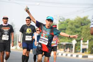 BIB: 100, 47620
                            <button type="button" onclick="openModal(8548763)" class="btn btn-primary btn-sm float-right btn-popup" data-toggle="modal" data-target=".modal-high-quality">
                        <i class="fas fa-shopping-cart"></i> Add to Cart
                    </button>
                                            <button type="button" onclick="isThisMe(8548763, true)" class="btn btn-success btn-sm float-right btn-popup btn-isme hidden" data-toggle="tooltip" data-placement="bottom" title="นี่คือรูปของคุณใช่ไหม คลิกที่นี่เพื่อเอาเข้าอัลบั้ม">
                        <i class="fas fa-plus"></i> Add to album
                    </button>
                    <button type="button" onclick="isThisMe(8548763, false)" class="btn btn-warning btn-sm float-right btn-popup btn-isnotme hidden">
                        <i class="fas fa-ban"></i> Remove from album
                    </button>