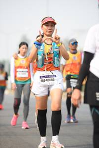 BIB: 45550
                            <button type="button" onclick="openModal(8853372)" class="btn btn-primary btn-sm float-right btn-popup" data-toggle="modal" data-target=".modal-high-quality">
                        <i class="fas fa-shopping-cart"></i> Add to Cart
                    </button>
                                            <button type="button" onclick="isThisMe(8853372, true)" class="btn btn-success btn-sm float-right btn-popup btn-isme hidden" data-toggle="tooltip" data-placement="bottom" title="นี่คือรูปของคุณใช่ไหม คลิกที่นี่เพื่อเอาเข้าอัลบั้ม">
                        <i class="fas fa-plus"></i> Add to album
                    </button>
                    <button type="button" onclick="isThisMe(8853372, false)" class="btn btn-warning btn-sm float-right btn-popup btn-isnotme hidden">
                        <i class="fas fa-ban"></i> Remove from album
                    </button>