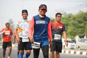 BIB: 41802
                            <button type="button" onclick="openModal(8807796)" class="btn btn-primary btn-sm float-right btn-popup" data-toggle="modal" data-target=".modal-high-quality">
                        <i class="fas fa-shopping-cart"></i> Add to Cart
                    </button>
                                            <button type="button" onclick="isThisMe(8807796, true)" class="btn btn-success btn-sm float-right btn-popup btn-isme hidden" data-toggle="tooltip" data-placement="bottom" title="นี่คือรูปของคุณใช่ไหม คลิกที่นี่เพื่อเอาเข้าอัลบั้ม">
                        <i class="fas fa-plus"></i> Add to album
                    </button>
                    <button type="button" onclick="isThisMe(8807796, false)" class="btn btn-warning btn-sm float-right btn-popup btn-isnotme hidden">
                        <i class="fas fa-ban"></i> Remove from album
                    </button>