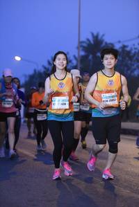 BIB: 0430, 20853
                            <button type="button" onclick="openModal(9238597)" class="btn btn-primary btn-sm float-right btn-popup" data-toggle="modal" data-target=".modal-high-quality">
                        <i class="fas fa-shopping-cart"></i> Add to Cart
                    </button>
                                            <button type="button" onclick="isThisMe(9238597, true)" class="btn btn-success btn-sm float-right btn-popup btn-isme hidden" data-toggle="tooltip" data-placement="bottom" title="นี่คือรูปของคุณใช่ไหม คลิกที่นี่เพื่อเอาเข้าอัลบั้ม">
                        <i class="fas fa-plus"></i> Add to album
                    </button>
                    <button type="button" onclick="isThisMe(9238597, false)" class="btn btn-warning btn-sm float-right btn-popup btn-isnotme hidden">
                        <i class="fas fa-ban"></i> Remove from album
                    </button>