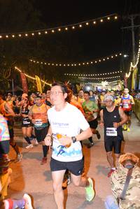 BIB: 4924
                            <button type="button" onclick="openModal(7280697)" class="btn btn-primary btn-sm float-right btn-popup" data-toggle="modal" data-target=".modal-high-quality">
                        <i class="fas fa-shopping-cart"></i> Add to Cart
                    </button>
                                            <button type="button" onclick="isThisMe(7280697, true)" class="btn btn-success btn-sm float-right btn-popup btn-isme hidden" data-toggle="tooltip" data-placement="bottom" title="นี่คือรูปของคุณใช่ไหม คลิกที่นี่เพื่อเอาเข้าอัลบั้ม">
                        <i class="fas fa-plus"></i> Add to album
                    </button>
                    <button type="button" onclick="isThisMe(7280697, false)" class="btn btn-warning btn-sm float-right btn-popup btn-isnotme hidden">
                        <i class="fas fa-ban"></i> Remove from album
                    </button>