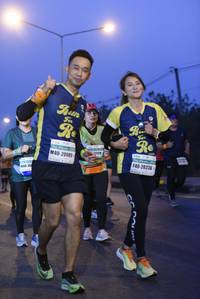 BIB: 129, 20989, 20236
                            <button type="button" onclick="openModal(9240808)" class="btn btn-primary btn-sm float-right btn-popup" data-toggle="modal" data-target=".modal-high-quality">
                        <i class="fas fa-shopping-cart"></i> Add to Cart
                    </button>
                                            <button type="button" onclick="isThisMe(9240808, true)" class="btn btn-success btn-sm float-right btn-popup btn-isme hidden" data-toggle="tooltip" data-placement="bottom" title="นี่คือรูปของคุณใช่ไหม คลิกที่นี่เพื่อเอาเข้าอัลบั้ม">
                        <i class="fas fa-plus"></i> Add to album
                    </button>
                    <button type="button" onclick="isThisMe(9240808, false)" class="btn btn-warning btn-sm float-right btn-popup btn-isnotme hidden">
                        <i class="fas fa-ban"></i> Remove from album
                    </button>