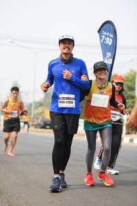 BIB: 700, 47088
                            <button type="button" onclick="openModal(8852989)" class="btn btn-primary btn-sm float-right btn-popup" data-toggle="modal" data-target=".modal-high-quality">
                        <i class="fas fa-shopping-cart"></i> Add to Cart
                    </button>
                                            <button type="button" onclick="isThisMe(8852989, true)" class="btn btn-success btn-sm float-right btn-popup btn-isme hidden" data-toggle="tooltip" data-placement="bottom" title="นี่คือรูปของคุณใช่ไหม คลิกที่นี่เพื่อเอาเข้าอัลบั้ม">
                        <i class="fas fa-plus"></i> Add to album
                    </button>
                    <button type="button" onclick="isThisMe(8852989, false)" class="btn btn-warning btn-sm float-right btn-popup btn-isnotme hidden">
                        <i class="fas fa-ban"></i> Remove from album
                    </button>