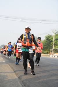 BIB: 420
                            <button type="button" onclick="openModal(8584829)" class="btn btn-primary btn-sm float-right btn-popup" data-toggle="modal" data-target=".modal-high-quality">
                        <i class="fas fa-shopping-cart"></i> Add to Cart
                    </button>
                                            <button type="button" onclick="isThisMe(8584829, true)" class="btn btn-success btn-sm float-right btn-popup btn-isme hidden" data-toggle="tooltip" data-placement="bottom" title="นี่คือรูปของคุณใช่ไหม คลิกที่นี่เพื่อเอาเข้าอัลบั้ม">
                        <i class="fas fa-plus"></i> Add to album
                    </button>
                    <button type="button" onclick="isThisMe(8584829, false)" class="btn btn-warning btn-sm float-right btn-popup btn-isnotme hidden">
                        <i class="fas fa-ban"></i> Remove from album
                    </button>
