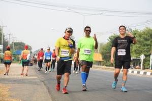 BIB: 400
                            <button type="button" onclick="openModal(8842570)" class="btn btn-primary btn-sm float-right btn-popup" data-toggle="modal" data-target=".modal-high-quality">
                        <i class="fas fa-shopping-cart"></i> Add to Cart
                    </button>
                                            <button type="button" onclick="isThisMe(8842570, true)" class="btn btn-success btn-sm float-right btn-popup btn-isme hidden" data-toggle="tooltip" data-placement="bottom" title="นี่คือรูปของคุณใช่ไหม คลิกที่นี่เพื่อเอาเข้าอัลบั้ม">
                        <i class="fas fa-plus"></i> Add to album
                    </button>
                    <button type="button" onclick="isThisMe(8842570, false)" class="btn btn-warning btn-sm float-right btn-popup btn-isnotme hidden">
                        <i class="fas fa-ban"></i> Remove from album
                    </button>