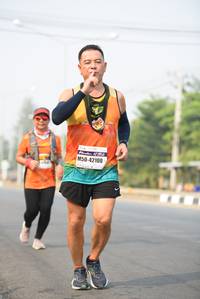 BIB: 42100
                            <button type="button" onclick="openModal(8814630)" class="btn btn-primary btn-sm float-right btn-popup" data-toggle="modal" data-target=".modal-high-quality">
                        <i class="fas fa-shopping-cart"></i> Add to Cart
                    </button>
                                            <button type="button" onclick="isThisMe(8814630, true)" class="btn btn-success btn-sm float-right btn-popup btn-isme hidden" data-toggle="tooltip" data-placement="bottom" title="นี่คือรูปของคุณใช่ไหม คลิกที่นี่เพื่อเอาเข้าอัลบั้ม">
                        <i class="fas fa-plus"></i> Add to album
                    </button>
                    <button type="button" onclick="isThisMe(8814630, false)" class="btn btn-warning btn-sm float-right btn-popup btn-isnotme hidden">
                        <i class="fas fa-ban"></i> Remove from album
                    </button>