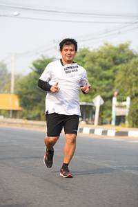 BIB: 156
                            <button type="button" onclick="openModal(8610134)" class="btn btn-primary btn-sm float-right btn-popup" data-toggle="modal" data-target=".modal-high-quality">
                        <i class="fas fa-shopping-cart"></i> Add to Cart
                    </button>
                                            <button type="button" onclick="isThisMe(8610134, true)" class="btn btn-success btn-sm float-right btn-popup btn-isme hidden" data-toggle="tooltip" data-placement="bottom" title="นี่คือรูปของคุณใช่ไหม คลิกที่นี่เพื่อเอาเข้าอัลบั้ม">
                        <i class="fas fa-plus"></i> Add to album
                    </button>
                    <button type="button" onclick="isThisMe(8610134, false)" class="btn btn-warning btn-sm float-right btn-popup btn-isnotme hidden">
                        <i class="fas fa-ban"></i> Remove from album
                    </button>