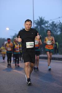 BIB: 28094, 
                            <button type="button" onclick="openModal(9223819)" class="btn btn-primary btn-sm float-right btn-popup" data-toggle="modal" data-target=".modal-high-quality">
                        <i class="fas fa-shopping-cart"></i> Add to Cart
                    </button>
                                            <button type="button" onclick="isThisMe(9223819, true)" class="btn btn-success btn-sm float-right btn-popup btn-isme hidden" data-toggle="tooltip" data-placement="bottom" title="นี่คือรูปของคุณใช่ไหม คลิกที่นี่เพื่อเอาเข้าอัลบั้ม">
                        <i class="fas fa-plus"></i> Add to album
                    </button>
                    <button type="button" onclick="isThisMe(9223819, false)" class="btn btn-warning btn-sm float-right btn-popup btn-isnotme hidden">
                        <i class="fas fa-ban"></i> Remove from album
                    </button>