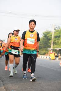 BIB: 11052
                            <button type="button" onclick="openModal(7413201)" class="btn btn-primary btn-sm float-right btn-popup" data-toggle="modal" data-target=".modal-high-quality">
                        <i class="fas fa-shopping-cart"></i> Add to Cart
                    </button>
                                            <button type="button" onclick="isThisMe(7413201, true)" class="btn btn-success btn-sm float-right btn-popup btn-isme hidden" data-toggle="tooltip" data-placement="bottom" title="นี่คือรูปของคุณใช่ไหม คลิกที่นี่เพื่อเอาเข้าอัลบั้ม">
                        <i class="fas fa-plus"></i> Add to album
                    </button>
                    <button type="button" onclick="isThisMe(7413201, false)" class="btn btn-warning btn-sm float-right btn-popup btn-isnotme hidden">
                        <i class="fas fa-ban"></i> Remove from album
                    </button>