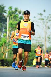 BIB: 42128
                            <button type="button" onclick="openModal(8036721)" class="btn btn-primary btn-sm float-right btn-popup" data-toggle="modal" data-target=".modal-high-quality">
                        <i class="fas fa-shopping-cart"></i> Add to Cart
                    </button>
                                            <button type="button" onclick="isThisMe(8036721, true)" class="btn btn-success btn-sm float-right btn-popup btn-isme hidden" data-toggle="tooltip" data-placement="bottom" title="นี่คือรูปของคุณใช่ไหม คลิกที่นี่เพื่อเอาเข้าอัลบั้ม">
                        <i class="fas fa-plus"></i> Add to album
                    </button>
                    <button type="button" onclick="isThisMe(8036721, false)" class="btn btn-warning btn-sm float-right btn-popup btn-isnotme hidden">
                        <i class="fas fa-ban"></i> Remove from album
                    </button>