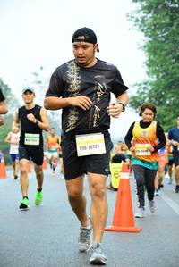 BIB: 10721
                            <button type="button" onclick="openModal(7288689)" class="btn btn-primary btn-sm float-right btn-popup" data-toggle="modal" data-target=".modal-high-quality">
                        <i class="fas fa-shopping-cart"></i> Add to Cart
                    </button>
                                            <button type="button" onclick="isThisMe(7288689, true)" class="btn btn-success btn-sm float-right btn-popup btn-isme hidden" data-toggle="tooltip" data-placement="bottom" title="นี่คือรูปของคุณใช่ไหม คลิกที่นี่เพื่อเอาเข้าอัลบั้ม">
                        <i class="fas fa-plus"></i> Add to album
                    </button>
                    <button type="button" onclick="isThisMe(7288689, false)" class="btn btn-warning btn-sm float-right btn-popup btn-isnotme hidden">
                        <i class="fas fa-ban"></i> Remove from album
                    </button>