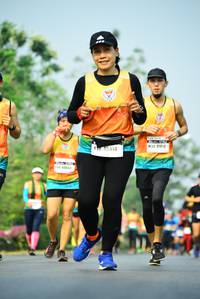 BIB: 4181, 5414
                            <button type="button" onclick="openModal(8039356)" class="btn btn-primary btn-sm float-right btn-popup" data-toggle="modal" data-target=".modal-high-quality">
                        <i class="fas fa-shopping-cart"></i> Add to Cart
                    </button>
                                            <button type="button" onclick="isThisMe(8039356, true)" class="btn btn-success btn-sm float-right btn-popup btn-isme hidden" data-toggle="tooltip" data-placement="bottom" title="นี่คือรูปของคุณใช่ไหม คลิกที่นี่เพื่อเอาเข้าอัลบั้ม">
                        <i class="fas fa-plus"></i> Add to album
                    </button>
                    <button type="button" onclick="isThisMe(8039356, false)" class="btn btn-warning btn-sm float-right btn-popup btn-isnotme hidden">
                        <i class="fas fa-ban"></i> Remove from album
                    </button>