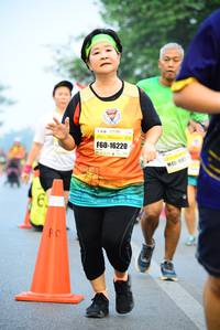 BIB: 16220
                            <button type="button" onclick="openModal(7286316)" class="btn btn-primary btn-sm float-right btn-popup" data-toggle="modal" data-target=".modal-high-quality">
                        <i class="fas fa-shopping-cart"></i> Add to Cart
                    </button>
                                            <button type="button" onclick="isThisMe(7286316, true)" class="btn btn-success btn-sm float-right btn-popup btn-isme hidden" data-toggle="tooltip" data-placement="bottom" title="นี่คือรูปของคุณใช่ไหม คลิกที่นี่เพื่อเอาเข้าอัลบั้ม">
                        <i class="fas fa-plus"></i> Add to album
                    </button>
                    <button type="button" onclick="isThisMe(7286316, false)" class="btn btn-warning btn-sm float-right btn-popup btn-isnotme hidden">
                        <i class="fas fa-ban"></i> Remove from album
                    </button>