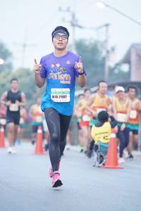BIB: 425, 46480
                            <button type="button" onclick="openModal(8019611)" class="btn btn-primary btn-sm float-right btn-popup" data-toggle="modal" data-target=".modal-high-quality">
                        <i class="fas fa-shopping-cart"></i> Add to Cart
                    </button>
                                            <button type="button" onclick="isThisMe(8019611, true)" class="btn btn-success btn-sm float-right btn-popup btn-isme hidden" data-toggle="tooltip" data-placement="bottom" title="นี่คือรูปของคุณใช่ไหม คลิกที่นี่เพื่อเอาเข้าอัลบั้ม">
                        <i class="fas fa-plus"></i> Add to album
                    </button>
                    <button type="button" onclick="isThisMe(8019611, false)" class="btn btn-warning btn-sm float-right btn-popup btn-isnotme hidden">
                        <i class="fas fa-ban"></i> Remove from album
                    </button>