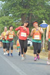 BIB: 42542, 100
                            <button type="button" onclick="openModal(10334228)" class="btn btn-primary btn-sm float-right btn-popup" data-toggle="modal" data-target=".modal-high-quality">
                        <i class="fas fa-shopping-cart"></i> Add to Cart
                    </button>
                                            <button type="button" onclick="isThisMe(10334228, true)" class="btn btn-success btn-sm float-right btn-popup btn-isme hidden" data-toggle="tooltip" data-placement="bottom" title="นี่คือรูปของคุณใช่ไหม คลิกที่นี่เพื่อเอาเข้าอัลบั้ม">
                        <i class="fas fa-plus"></i> Add to album
                    </button>
                    <button type="button" onclick="isThisMe(10334228, false)" class="btn btn-warning btn-sm float-right btn-popup btn-isnotme hidden">
                        <i class="fas fa-ban"></i> Remove from album
                    </button>