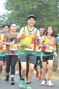 BIB: 10367, 0400, 11148
                            <button type="button" onclick="openModal(8140899)" class="btn btn-primary btn-sm float-right btn-popup" data-toggle="modal" data-target=".modal-high-quality">
                        <i class="fas fa-shopping-cart"></i> Add to Cart
                    </button>
                                            <button type="button" onclick="isThisMe(8140899, true)" class="btn btn-success btn-sm float-right btn-popup btn-isme hidden" data-toggle="tooltip" data-placement="bottom" title="นี่คือรูปของคุณใช่ไหม คลิกที่นี่เพื่อเอาเข้าอัลบั้ม">
                        <i class="fas fa-plus"></i> Add to album
                    </button>
                    <button type="button" onclick="isThisMe(8140899, false)" class="btn btn-warning btn-sm float-right btn-popup btn-isnotme hidden">
                        <i class="fas fa-ban"></i> Remove from album
                    </button>