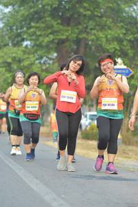 BIB: 45272
                            <button type="button" onclick="openModal(10334245)" class="btn btn-primary btn-sm float-right btn-popup" data-toggle="modal" data-target=".modal-high-quality">
                        <i class="fas fa-shopping-cart"></i> Add to Cart
                    </button>
                                            <button type="button" onclick="isThisMe(10334245, true)" class="btn btn-success btn-sm float-right btn-popup btn-isme hidden" data-toggle="tooltip" data-placement="bottom" title="นี่คือรูปของคุณใช่ไหม คลิกที่นี่เพื่อเอาเข้าอัลบั้ม">
                        <i class="fas fa-plus"></i> Add to album
                    </button>
                    <button type="button" onclick="isThisMe(10334245, false)" class="btn btn-warning btn-sm float-right btn-popup btn-isnotme hidden">
                        <i class="fas fa-ban"></i> Remove from album
                    </button>