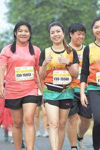 BIB: 15913, 15560
                            <button type="button" onclick="openModal(9579325)" class="btn btn-primary btn-sm float-right btn-popup" data-toggle="modal" data-target=".modal-high-quality">
                        <i class="fas fa-shopping-cart"></i> Add to Cart
                    </button>
                                            <button type="button" onclick="isThisMe(9579325, true)" class="btn btn-success btn-sm float-right btn-popup btn-isme hidden" data-toggle="tooltip" data-placement="bottom" title="นี่คือรูปของคุณใช่ไหม คลิกที่นี่เพื่อเอาเข้าอัลบั้ม">
                        <i class="fas fa-plus"></i> Add to album
                    </button>
                    <button type="button" onclick="isThisMe(9579325, false)" class="btn btn-warning btn-sm float-right btn-popup btn-isnotme hidden">
                        <i class="fas fa-ban"></i> Remove from album
                    </button>