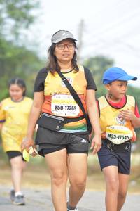 BIB: 47182
                            <button type="button" onclick="openModal(10332238)" class="btn btn-primary btn-sm float-right btn-popup" data-toggle="modal" data-target=".modal-high-quality">
                        <i class="fas fa-shopping-cart"></i> Add to Cart
                    </button>
                                            <button type="button" onclick="isThisMe(10332238, true)" class="btn btn-success btn-sm float-right btn-popup btn-isme hidden" data-toggle="tooltip" data-placement="bottom" title="นี่คือรูปของคุณใช่ไหม คลิกที่นี่เพื่อเอาเข้าอัลบั้ม">
                        <i class="fas fa-plus"></i> Add to album
                    </button>
                    <button type="button" onclick="isThisMe(10332238, false)" class="btn btn-warning btn-sm float-right btn-popup btn-isnotme hidden">
                        <i class="fas fa-ban"></i> Remove from album
                    </button>