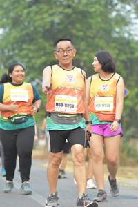 BIB: 11260, 11555
                            <button type="button" onclick="openModal(9580944)" class="btn btn-primary btn-sm float-right btn-popup" data-toggle="modal" data-target=".modal-high-quality">
                        <i class="fas fa-shopping-cart"></i> Add to Cart
                    </button>
                                            <button type="button" onclick="isThisMe(9580944, true)" class="btn btn-success btn-sm float-right btn-popup btn-isme hidden" data-toggle="tooltip" data-placement="bottom" title="นี่คือรูปของคุณใช่ไหม คลิกที่นี่เพื่อเอาเข้าอัลบั้ม">
                        <i class="fas fa-plus"></i> Add to album
                    </button>
                    <button type="button" onclick="isThisMe(9580944, false)" class="btn btn-warning btn-sm float-right btn-popup btn-isnotme hidden">
                        <i class="fas fa-ban"></i> Remove from album
                    </button>