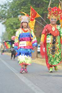 BIB: 41869, 45937, 45103
                            <button type="button" onclick="openModal(10334850)" class="btn btn-primary btn-sm float-right btn-popup" data-toggle="modal" data-target=".modal-high-quality">
                        <i class="fas fa-shopping-cart"></i> Add to Cart
                    </button>
                                            <button type="button" onclick="isThisMe(10334850, true)" class="btn btn-success btn-sm float-right btn-popup btn-isme hidden" data-toggle="tooltip" data-placement="bottom" title="นี่คือรูปของคุณใช่ไหม คลิกที่นี่เพื่อเอาเข้าอัลบั้ม">
                        <i class="fas fa-plus"></i> Add to album
                    </button>
                    <button type="button" onclick="isThisMe(10334850, false)" class="btn btn-warning btn-sm float-right btn-popup btn-isnotme hidden">
                        <i class="fas fa-ban"></i> Remove from album
                    </button>