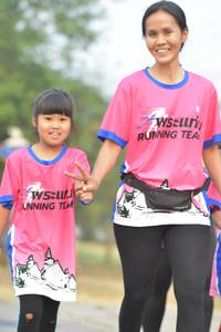 BIB: 41030
                            <button type="button" onclick="openModal(10331881)" class="btn btn-primary btn-sm float-right btn-popup" data-toggle="modal" data-target=".modal-high-quality">
                        <i class="fas fa-shopping-cart"></i> Add to Cart
                    </button>
                                            <button type="button" onclick="isThisMe(10331881, true)" class="btn btn-success btn-sm float-right btn-popup btn-isme hidden" data-toggle="tooltip" data-placement="bottom" title="นี่คือรูปของคุณใช่ไหม คลิกที่นี่เพื่อเอาเข้าอัลบั้ม">
                        <i class="fas fa-plus"></i> Add to album
                    </button>
                    <button type="button" onclick="isThisMe(10331881, false)" class="btn btn-warning btn-sm float-right btn-popup btn-isnotme hidden">
                        <i class="fas fa-ban"></i> Remove from album
                    </button>