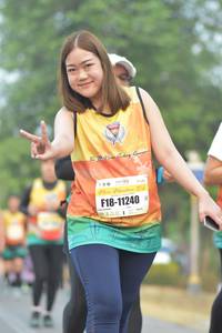 BIB: 102, 11240
                            <button type="button" onclick="openModal(9580639)" class="btn btn-primary btn-sm float-right btn-popup" data-toggle="modal" data-target=".modal-high-quality">
                        <i class="fas fa-shopping-cart"></i> Add to Cart
                    </button>
                                            <button type="button" onclick="isThisMe(9580639, true)" class="btn btn-success btn-sm float-right btn-popup btn-isme hidden" data-toggle="tooltip" data-placement="bottom" title="นี่คือรูปของคุณใช่ไหม คลิกที่นี่เพื่อเอาเข้าอัลบั้ม">
                        <i class="fas fa-plus"></i> Add to album
                    </button>
                    <button type="button" onclick="isThisMe(9580639, false)" class="btn btn-warning btn-sm float-right btn-popup btn-isnotme hidden">
                        <i class="fas fa-ban"></i> Remove from album
                    </button>
