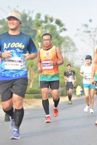 BIB: 46640, 42540
                            <button type="button" onclick="openModal(8192049)" class="btn btn-primary btn-sm float-right btn-popup" data-toggle="modal" data-target=".modal-high-quality">
                        <i class="fas fa-shopping-cart"></i> Add to Cart
                    </button>
                                            <button type="button" onclick="isThisMe(8192049, true)" class="btn btn-success btn-sm float-right btn-popup btn-isme hidden" data-toggle="tooltip" data-placement="bottom" title="นี่คือรูปของคุณใช่ไหม คลิกที่นี่เพื่อเอาเข้าอัลบั้ม">
                        <i class="fas fa-plus"></i> Add to album
                    </button>
                    <button type="button" onclick="isThisMe(8192049, false)" class="btn btn-warning btn-sm float-right btn-popup btn-isnotme hidden">
                        <i class="fas fa-ban"></i> Remove from album
                    </button>