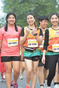 BIB: 15913, 15560
                            <button type="button" onclick="openModal(9579334)" class="btn btn-primary btn-sm float-right btn-popup" data-toggle="modal" data-target=".modal-high-quality">
                        <i class="fas fa-shopping-cart"></i> Add to Cart
                    </button>
                                            <button type="button" onclick="isThisMe(9579334, true)" class="btn btn-success btn-sm float-right btn-popup btn-isme hidden" data-toggle="tooltip" data-placement="bottom" title="นี่คือรูปของคุณใช่ไหม คลิกที่นี่เพื่อเอาเข้าอัลบั้ม">
                        <i class="fas fa-plus"></i> Add to album
                    </button>
                    <button type="button" onclick="isThisMe(9579334, false)" class="btn btn-warning btn-sm float-right btn-popup btn-isnotme hidden">
                        <i class="fas fa-ban"></i> Remove from album
                    </button>
