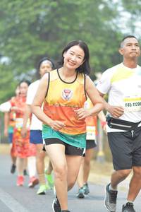 BIB: 11290
                            <button type="button" onclick="openModal(9545584)" class="btn btn-primary btn-sm float-right btn-popup" data-toggle="modal" data-target=".modal-high-quality">
                        <i class="fas fa-shopping-cart"></i> Add to Cart
                    </button>
                                            <button type="button" onclick="isThisMe(9545584, true)" class="btn btn-success btn-sm float-right btn-popup btn-isme hidden" data-toggle="tooltip" data-placement="bottom" title="นี่คือรูปของคุณใช่ไหม คลิกที่นี่เพื่อเอาเข้าอัลบั้ม">
                        <i class="fas fa-plus"></i> Add to album
                    </button>
                    <button type="button" onclick="isThisMe(9545584, false)" class="btn btn-warning btn-sm float-right btn-popup btn-isnotme hidden">
                        <i class="fas fa-ban"></i> Remove from album
                    </button>