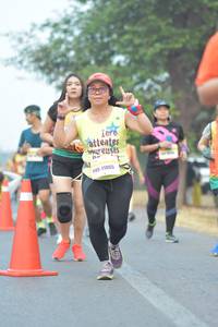 BIB: 11065
                            <button type="button" onclick="openModal(7527004)" class="btn btn-primary btn-sm float-right btn-popup" data-toggle="modal" data-target=".modal-high-quality">
                        <i class="fas fa-shopping-cart"></i> Add to Cart
                    </button>
                                            <button type="button" onclick="isThisMe(7527004, true)" class="btn btn-success btn-sm float-right btn-popup btn-isme hidden" data-toggle="tooltip" data-placement="bottom" title="นี่คือรูปของคุณใช่ไหม คลิกที่นี่เพื่อเอาเข้าอัลบั้ม">
                        <i class="fas fa-plus"></i> Add to album
                    </button>
                    <button type="button" onclick="isThisMe(7527004, false)" class="btn btn-warning btn-sm float-right btn-popup btn-isnotme hidden">
                        <i class="fas fa-ban"></i> Remove from album
                    </button>