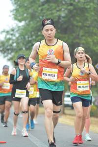BIB: 16253, 10399
                            <button type="button" onclick="openModal(7290809)" class="btn btn-primary btn-sm float-right btn-popup" data-toggle="modal" data-target=".modal-high-quality">
                        <i class="fas fa-shopping-cart"></i> Add to Cart
                    </button>
                                            <button type="button" onclick="isThisMe(7290809, true)" class="btn btn-success btn-sm float-right btn-popup btn-isme hidden" data-toggle="tooltip" data-placement="bottom" title="นี่คือรูปของคุณใช่ไหม คลิกที่นี่เพื่อเอาเข้าอัลบั้ม">
                        <i class="fas fa-plus"></i> Add to album
                    </button>
                    <button type="button" onclick="isThisMe(7290809, false)" class="btn btn-warning btn-sm float-right btn-popup btn-isnotme hidden">
                        <i class="fas fa-ban"></i> Remove from album
                    </button>