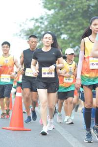 BIB: 10170
                            <button type="button" onclick="openModal(7508787)" class="btn btn-primary btn-sm float-right btn-popup" data-toggle="modal" data-target=".modal-high-quality">
                        <i class="fas fa-shopping-cart"></i> Add to Cart
                    </button>
                                            <button type="button" onclick="isThisMe(7508787, true)" class="btn btn-success btn-sm float-right btn-popup btn-isme hidden" data-toggle="tooltip" data-placement="bottom" title="นี่คือรูปของคุณใช่ไหม คลิกที่นี่เพื่อเอาเข้าอัลบั้ม">
                        <i class="fas fa-plus"></i> Add to album
                    </button>
                    <button type="button" onclick="isThisMe(7508787, false)" class="btn btn-warning btn-sm float-right btn-popup btn-isnotme hidden">
                        <i class="fas fa-ban"></i> Remove from album
                    </button>
