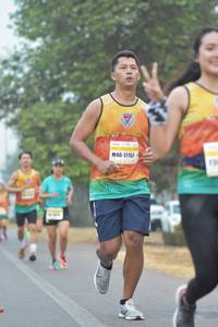 BIB: 17157, 
                            <button type="button" onclick="openModal(7287501)" class="btn btn-primary btn-sm float-right btn-popup" data-toggle="modal" data-target=".modal-high-quality">
                        <i class="fas fa-shopping-cart"></i> Add to Cart
                    </button>
                                            <button type="button" onclick="isThisMe(7287501, true)" class="btn btn-success btn-sm float-right btn-popup btn-isme hidden" data-toggle="tooltip" data-placement="bottom" title="นี่คือรูปของคุณใช่ไหม คลิกที่นี่เพื่อเอาเข้าอัลบั้ม">
                        <i class="fas fa-plus"></i> Add to album
                    </button>
                    <button type="button" onclick="isThisMe(7287501, false)" class="btn btn-warning btn-sm float-right btn-popup btn-isnotme hidden">
                        <i class="fas fa-ban"></i> Remove from album
                    </button>