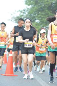 BIB: 10170
                            <button type="button" onclick="openModal(7509290)" class="btn btn-primary btn-sm float-right btn-popup" data-toggle="modal" data-target=".modal-high-quality">
                        <i class="fas fa-shopping-cart"></i> Add to Cart
                    </button>
                                            <button type="button" onclick="isThisMe(7509290, true)" class="btn btn-success btn-sm float-right btn-popup btn-isme hidden" data-toggle="tooltip" data-placement="bottom" title="นี่คือรูปของคุณใช่ไหม คลิกที่นี่เพื่อเอาเข้าอัลบั้ม">
                        <i class="fas fa-plus"></i> Add to album
                    </button>
                    <button type="button" onclick="isThisMe(7509290, false)" class="btn btn-warning btn-sm float-right btn-popup btn-isnotme hidden">
                        <i class="fas fa-ban"></i> Remove from album
                    </button>