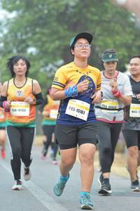 BIB: 801552, 15161, 10108
                            <button type="button" onclick="openModal(7292876)" class="btn btn-primary btn-sm float-right btn-popup" data-toggle="modal" data-target=".modal-high-quality">
                        <i class="fas fa-shopping-cart"></i> Add to Cart
                    </button>
                                            <button type="button" onclick="isThisMe(7292876, true)" class="btn btn-success btn-sm float-right btn-popup btn-isme hidden" data-toggle="tooltip" data-placement="bottom" title="นี่คือรูปของคุณใช่ไหม คลิกที่นี่เพื่อเอาเข้าอัลบั้ม">
                        <i class="fas fa-plus"></i> Add to album
                    </button>
                    <button type="button" onclick="isThisMe(7292876, false)" class="btn btn-warning btn-sm float-right btn-popup btn-isnotme hidden">
                        <i class="fas fa-ban"></i> Remove from album
                    </button>