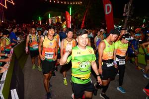 BIB: 4830
                            <button type="button" onclick="openModal(8836683)" class="btn btn-primary btn-sm float-right btn-popup" data-toggle="modal" data-target=".modal-high-quality">
                        <i class="fas fa-shopping-cart"></i> Add to Cart
                    </button>
                                            <button type="button" onclick="isThisMe(8836683, true)" class="btn btn-success btn-sm float-right btn-popup btn-isme hidden" data-toggle="tooltip" data-placement="bottom" title="นี่คือรูปของคุณใช่ไหม คลิกที่นี่เพื่อเอาเข้าอัลบั้ม">
                        <i class="fas fa-plus"></i> Add to album
                    </button>
                    <button type="button" onclick="isThisMe(8836683, false)" class="btn btn-warning btn-sm float-right btn-popup btn-isnotme hidden">
                        <i class="fas fa-ban"></i> Remove from album
                    </button>