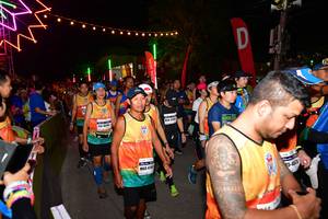 BIB: 460
                            <button type="button" onclick="openModal(8836362)" class="btn btn-primary btn-sm float-right btn-popup" data-toggle="modal" data-target=".modal-high-quality">
                        <i class="fas fa-shopping-cart"></i> Add to Cart
                    </button>
                                            <button type="button" onclick="isThisMe(8836362, true)" class="btn btn-success btn-sm float-right btn-popup btn-isme hidden" data-toggle="tooltip" data-placement="bottom" title="นี่คือรูปของคุณใช่ไหม คลิกที่นี่เพื่อเอาเข้าอัลบั้ม">
                        <i class="fas fa-plus"></i> Add to album
                    </button>
                    <button type="button" onclick="isThisMe(8836362, false)" class="btn btn-warning btn-sm float-right btn-popup btn-isnotme hidden">
                        <i class="fas fa-ban"></i> Remove from album
                    </button>