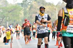 BIB: 41894
                            <button type="button" onclick="openModal(8856382)" class="btn btn-primary btn-sm float-right btn-popup" data-toggle="modal" data-target=".modal-high-quality">
                        <i class="fas fa-shopping-cart"></i> Add to Cart
                    </button>
                                            <button type="button" onclick="isThisMe(8856382, true)" class="btn btn-success btn-sm float-right btn-popup btn-isme hidden" data-toggle="tooltip" data-placement="bottom" title="นี่คือรูปของคุณใช่ไหม คลิกที่นี่เพื่อเอาเข้าอัลบั้ม">
                        <i class="fas fa-plus"></i> Add to album
                    </button>
                    <button type="button" onclick="isThisMe(8856382, false)" class="btn btn-warning btn-sm float-right btn-popup btn-isnotme hidden">
                        <i class="fas fa-ban"></i> Remove from album
                    </button>