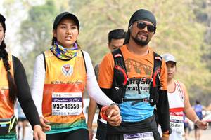 BIB: 42195, 40550, 458, 195
                            <button type="button" onclick="openModal(8857928)" class="btn btn-primary btn-sm float-right btn-popup" data-toggle="modal" data-target=".modal-high-quality">
                        <i class="fas fa-shopping-cart"></i> Add to Cart
                    </button>
                                            <button type="button" onclick="isThisMe(8857928, true)" class="btn btn-success btn-sm float-right btn-popup btn-isme hidden" data-toggle="tooltip" data-placement="bottom" title="นี่คือรูปของคุณใช่ไหม คลิกที่นี่เพื่อเอาเข้าอัลบั้ม">
                        <i class="fas fa-plus"></i> Add to album
                    </button>
                    <button type="button" onclick="isThisMe(8857928, false)" class="btn btn-warning btn-sm float-right btn-popup btn-isnotme hidden">
                        <i class="fas fa-ban"></i> Remove from album
                    </button>