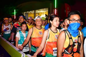 BIB: 45997
                            <button type="button" onclick="openModal(8835186)" class="btn btn-primary btn-sm float-right btn-popup" data-toggle="modal" data-target=".modal-high-quality">
                        <i class="fas fa-shopping-cart"></i> Add to Cart
                    </button>
                                            <button type="button" onclick="isThisMe(8835186, true)" class="btn btn-success btn-sm float-right btn-popup btn-isme hidden" data-toggle="tooltip" data-placement="bottom" title="นี่คือรูปของคุณใช่ไหม คลิกที่นี่เพื่อเอาเข้าอัลบั้ม">
                        <i class="fas fa-plus"></i> Add to album
                    </button>
                    <button type="button" onclick="isThisMe(8835186, false)" class="btn btn-warning btn-sm float-right btn-popup btn-isnotme hidden">
                        <i class="fas fa-ban"></i> Remove from album
                    </button>