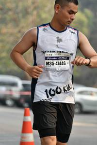 BIB: 42195, 47446, 100
                            <button type="button" onclick="openModal(8879393)" class="btn btn-primary btn-sm float-right btn-popup" data-toggle="modal" data-target=".modal-high-quality">
                        <i class="fas fa-shopping-cart"></i> Add to Cart
                    </button>
                                            <button type="button" onclick="isThisMe(8879393, true)" class="btn btn-success btn-sm float-right btn-popup btn-isme hidden" data-toggle="tooltip" data-placement="bottom" title="นี่คือรูปของคุณใช่ไหม คลิกที่นี่เพื่อเอาเข้าอัลบั้ม">
                        <i class="fas fa-plus"></i> Add to album
                    </button>
                    <button type="button" onclick="isThisMe(8879393, false)" class="btn btn-warning btn-sm float-right btn-popup btn-isnotme hidden">
                        <i class="fas fa-ban"></i> Remove from album
                    </button>