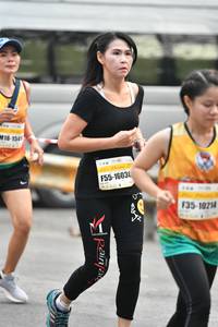 BIB: 154, 16030, 10214
                            <button type="button" onclick="openModal(8841849)" class="btn btn-primary btn-sm float-right btn-popup" data-toggle="modal" data-target=".modal-high-quality">
                        <i class="fas fa-shopping-cart"></i> Add to Cart
                    </button>
                                            <button type="button" onclick="isThisMe(8841849, true)" class="btn btn-success btn-sm float-right btn-popup btn-isme hidden" data-toggle="tooltip" data-placement="bottom" title="นี่คือรูปของคุณใช่ไหม คลิกที่นี่เพื่อเอาเข้าอัลบั้ม">
                        <i class="fas fa-plus"></i> Add to album
                    </button>
                    <button type="button" onclick="isThisMe(8841849, false)" class="btn btn-warning btn-sm float-right btn-popup btn-isnotme hidden">
                        <i class="fas fa-ban"></i> Remove from album
                    </button>