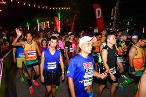 BIB: 4195, 484
                            <button type="button" onclick="openModal(8835603)" class="btn btn-primary btn-sm float-right btn-popup" data-toggle="modal" data-target=".modal-high-quality">
                        <i class="fas fa-shopping-cart"></i> Add to Cart
                    </button>
                                            <button type="button" onclick="isThisMe(8835603, true)" class="btn btn-success btn-sm float-right btn-popup btn-isme hidden" data-toggle="tooltip" data-placement="bottom" title="นี่คือรูปของคุณใช่ไหม คลิกที่นี่เพื่อเอาเข้าอัลบั้ม">
                        <i class="fas fa-plus"></i> Add to album
                    </button>
                    <button type="button" onclick="isThisMe(8835603, false)" class="btn btn-warning btn-sm float-right btn-popup btn-isnotme hidden">
                        <i class="fas fa-ban"></i> Remove from album
                    </button>