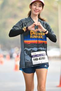 BIB: 421952, 45167
                            <button type="button" onclick="openModal(8856687)" class="btn btn-primary btn-sm float-right btn-popup" data-toggle="modal" data-target=".modal-high-quality">
                        <i class="fas fa-shopping-cart"></i> Add to Cart
                    </button>
                                            <button type="button" onclick="isThisMe(8856687, true)" class="btn btn-success btn-sm float-right btn-popup btn-isme hidden" data-toggle="tooltip" data-placement="bottom" title="นี่คือรูปของคุณใช่ไหม คลิกที่นี่เพื่อเอาเข้าอัลบั้ม">
                        <i class="fas fa-plus"></i> Add to album
                    </button>
                    <button type="button" onclick="isThisMe(8856687, false)" class="btn btn-warning btn-sm float-right btn-popup btn-isnotme hidden">
                        <i class="fas fa-ban"></i> Remove from album
                    </button>