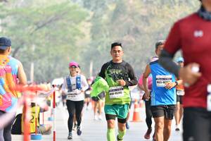 BIB: 482, 46205
                            <button type="button" onclick="openModal(8886357)" class="btn btn-primary btn-sm float-right btn-popup" data-toggle="modal" data-target=".modal-high-quality">
                        <i class="fas fa-shopping-cart"></i> Add to Cart
                    </button>
                                            <button type="button" onclick="isThisMe(8886357, true)" class="btn btn-success btn-sm float-right btn-popup btn-isme hidden" data-toggle="tooltip" data-placement="bottom" title="นี่คือรูปของคุณใช่ไหม คลิกที่นี่เพื่อเอาเข้าอัลบั้ม">
                        <i class="fas fa-plus"></i> Add to album
                    </button>
                    <button type="button" onclick="isThisMe(8886357, false)" class="btn btn-warning btn-sm float-right btn-popup btn-isnotme hidden">
                        <i class="fas fa-ban"></i> Remove from album
                    </button>
