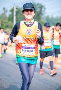 BIB: 4219, 40305, 102
                            <button type="button" onclick="openModal(9717984)" class="btn btn-primary btn-sm float-right btn-popup" data-toggle="modal" data-target=".modal-high-quality">
                        <i class="fas fa-shopping-cart"></i> Add to Cart
                    </button>
                                            <button type="button" onclick="isThisMe(9717984, true)" class="btn btn-success btn-sm float-right btn-popup btn-isme hidden" data-toggle="tooltip" data-placement="bottom" title="นี่คือรูปของคุณใช่ไหม คลิกที่นี่เพื่อเอาเข้าอัลบั้ม">
                        <i class="fas fa-plus"></i> Add to album
                    </button>
                    <button type="button" onclick="isThisMe(9717984, false)" class="btn btn-warning btn-sm float-right btn-popup btn-isnotme hidden">
                        <i class="fas fa-ban"></i> Remove from album
                    </button>